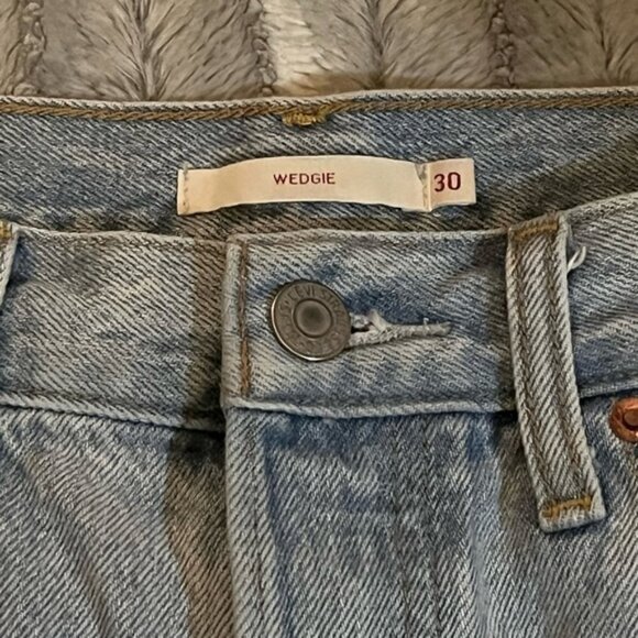 LEVI’S WEDGIE JEANS Size 30 - Picture 11 of 11